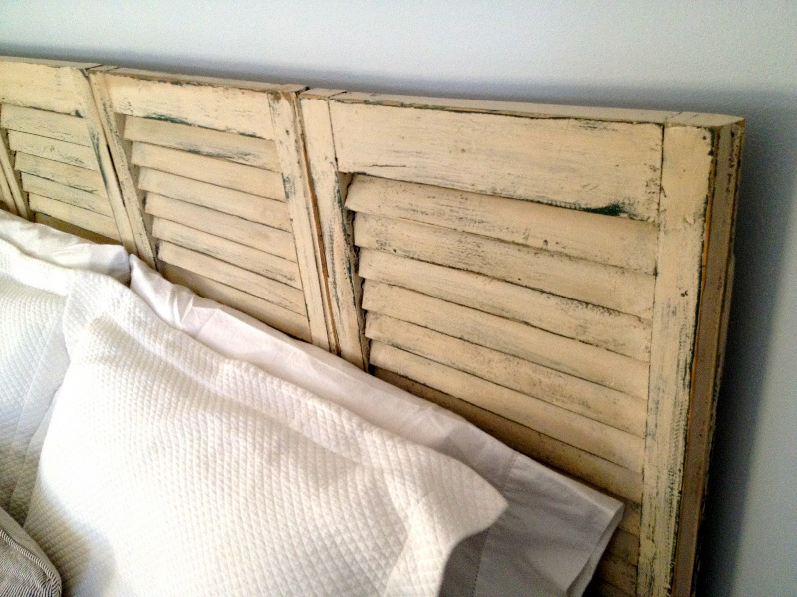 That's My Letter DIY Shutter Headboard