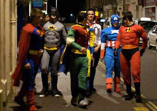 Inilah Rombongan Super Hero Mau Pergi Kondangan Inilah Rombongan Super Hero Mau Pergi Kondangan