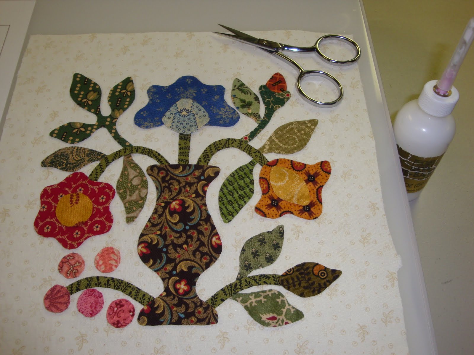 FABRIC THERAPY Glue stick applique, the tutorial PART THREE...