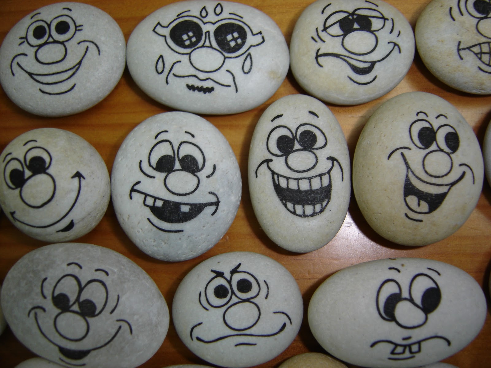 Funny+3.JPG (1600×1200) (With images) Rock crafts, Rock painting art