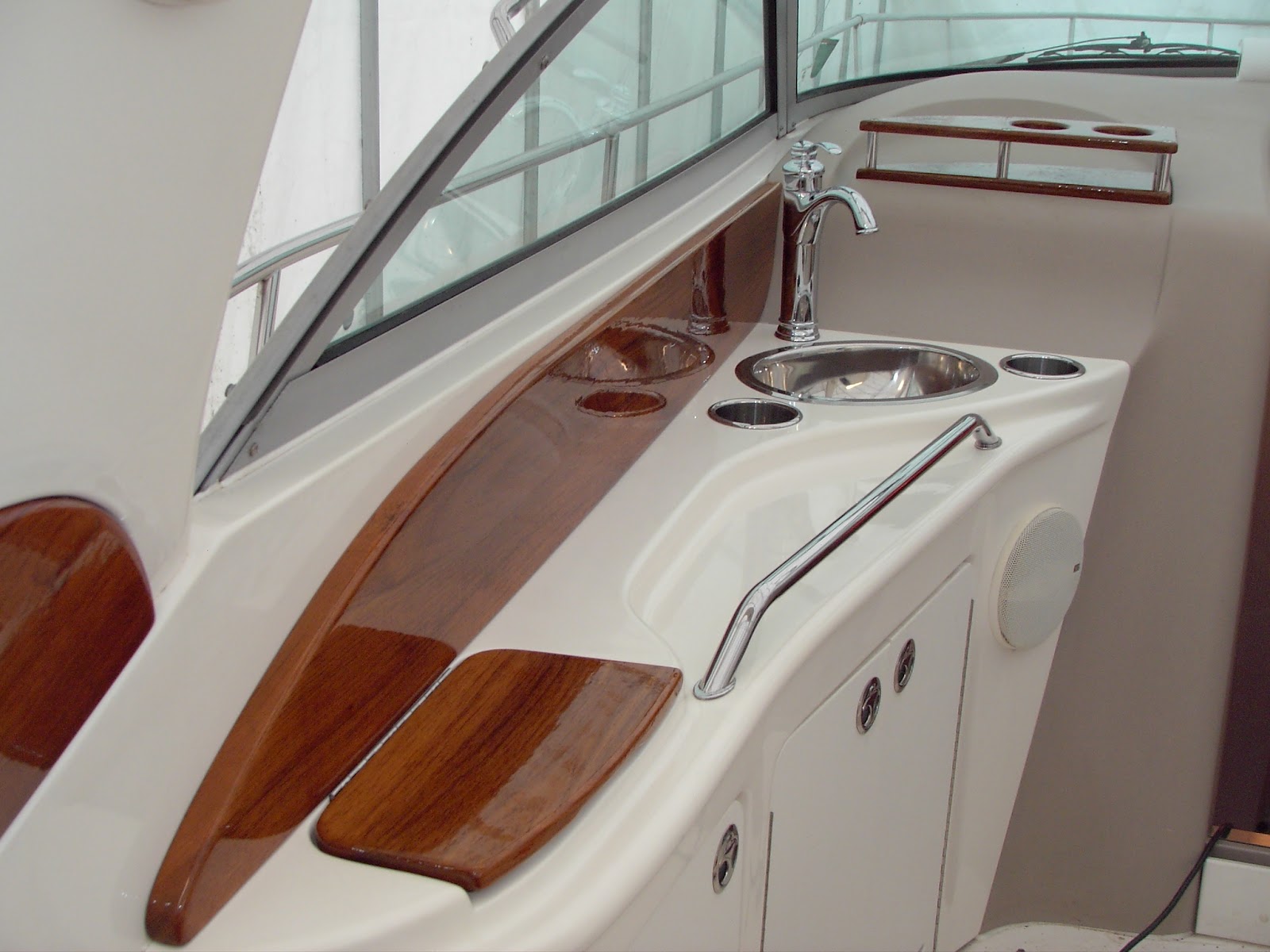 Sea Ray 340 Sundancer Restoration New Teak Trim