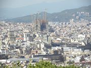 It is located in the center of Barcelona, Spain. (dscn )
