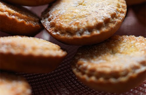 20 show-stopping christmas desserts recipes: malteser, cheesecake IN 1 BITE: A traditional Christmas dessert!