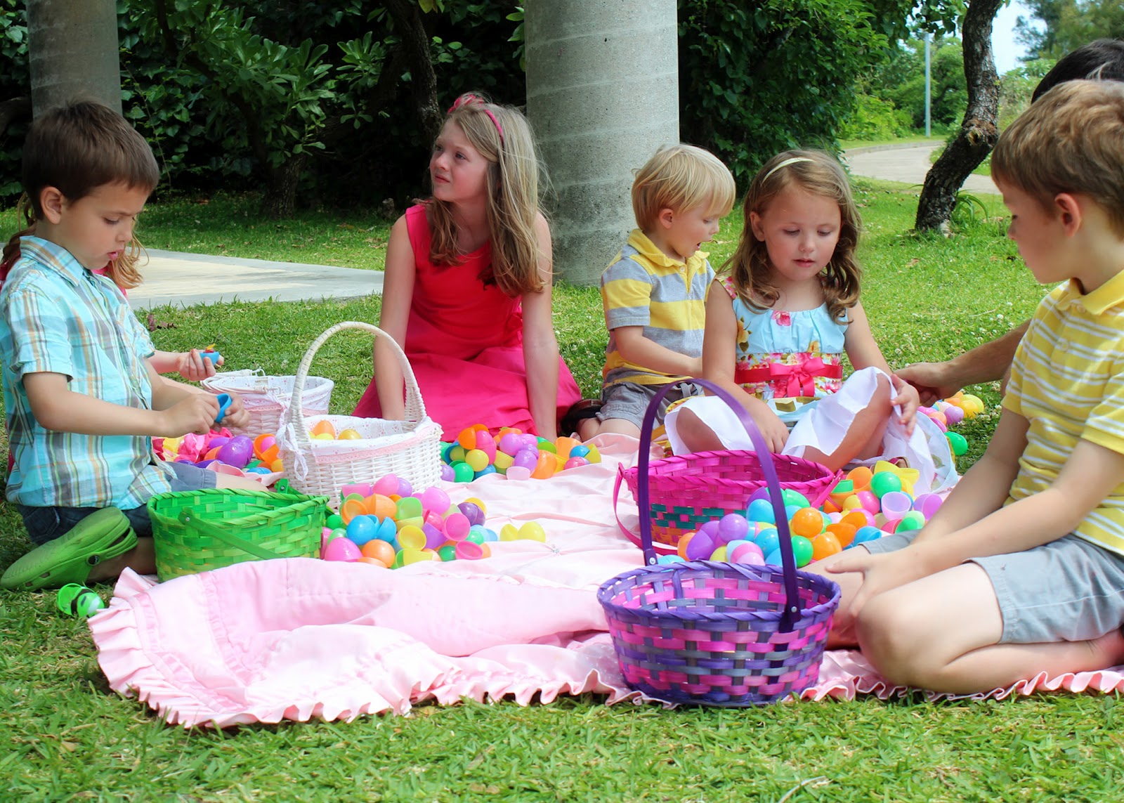 Enjoying Life With 4 Kids Easter Picnic and Egg Hunt at the Park