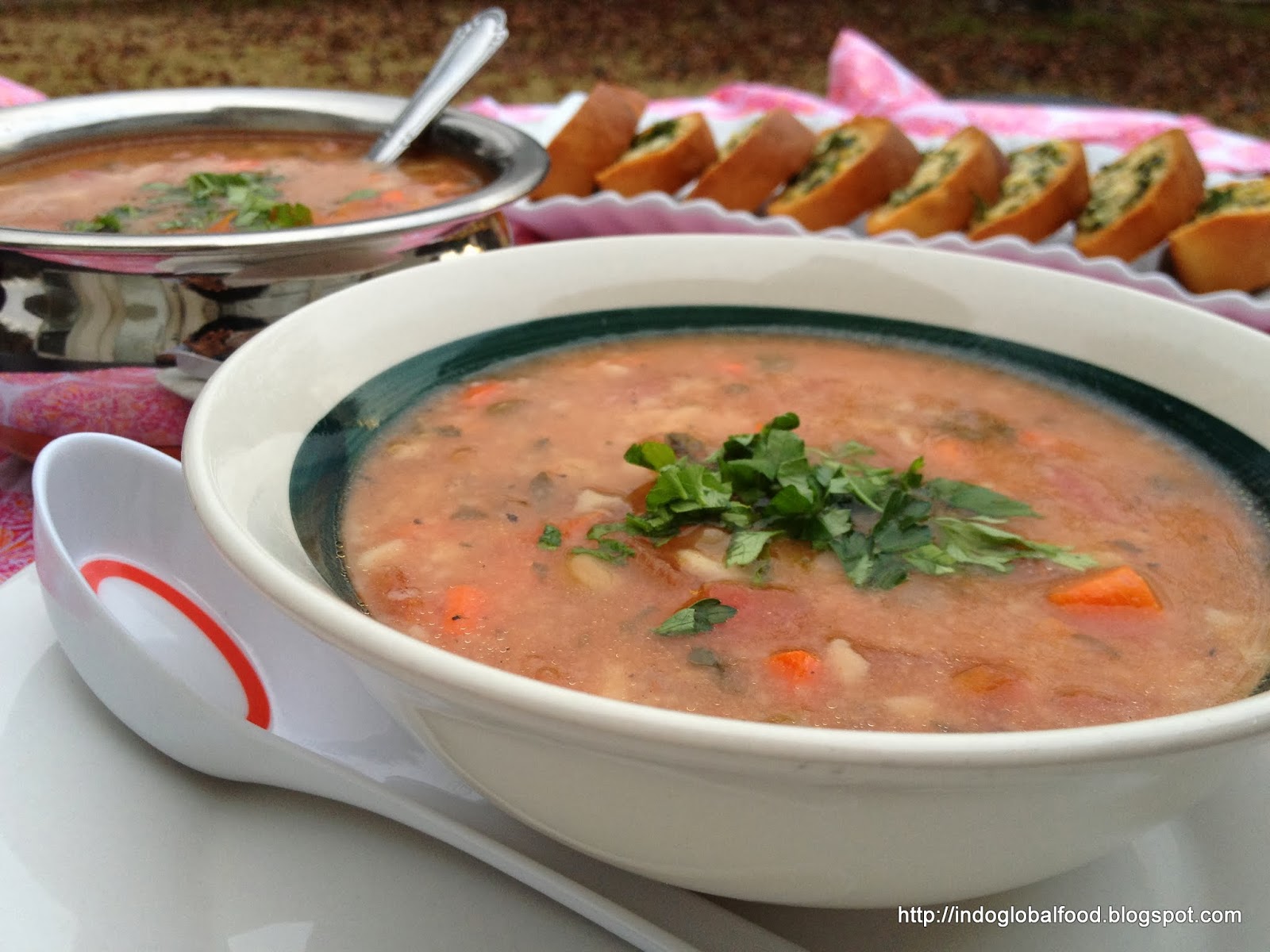 Vegetable Soup With Pasta and Garbanzo Beans Using Slow Cooker