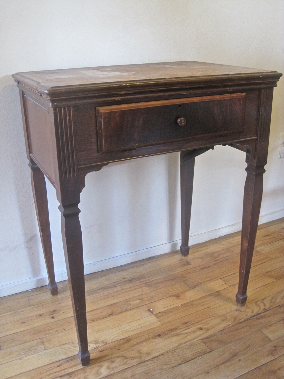 The Project Lady Sewing Machine Makeover