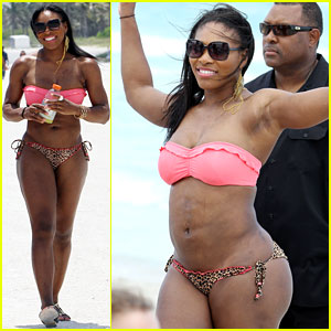 serena-williams-bikini-beach-body.jpg