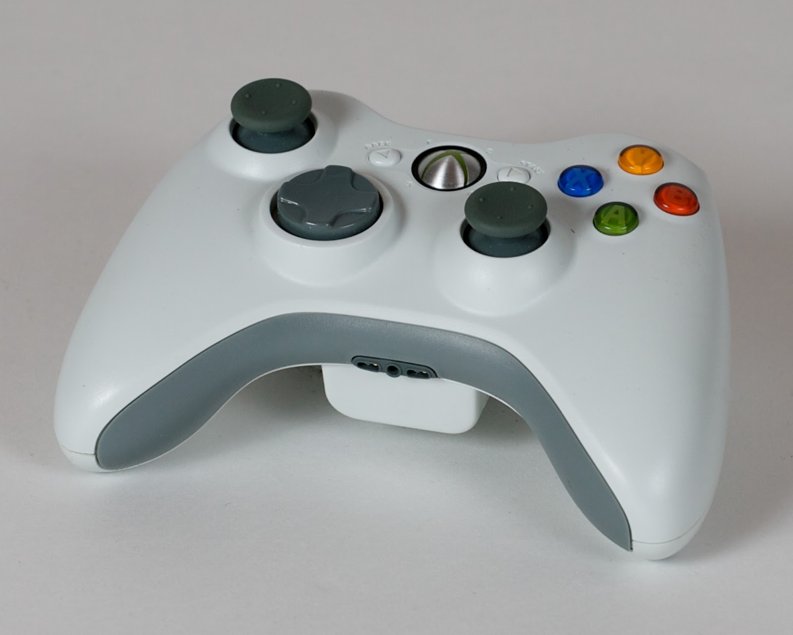 Xbox 360 Wireless Controller Wikipedia