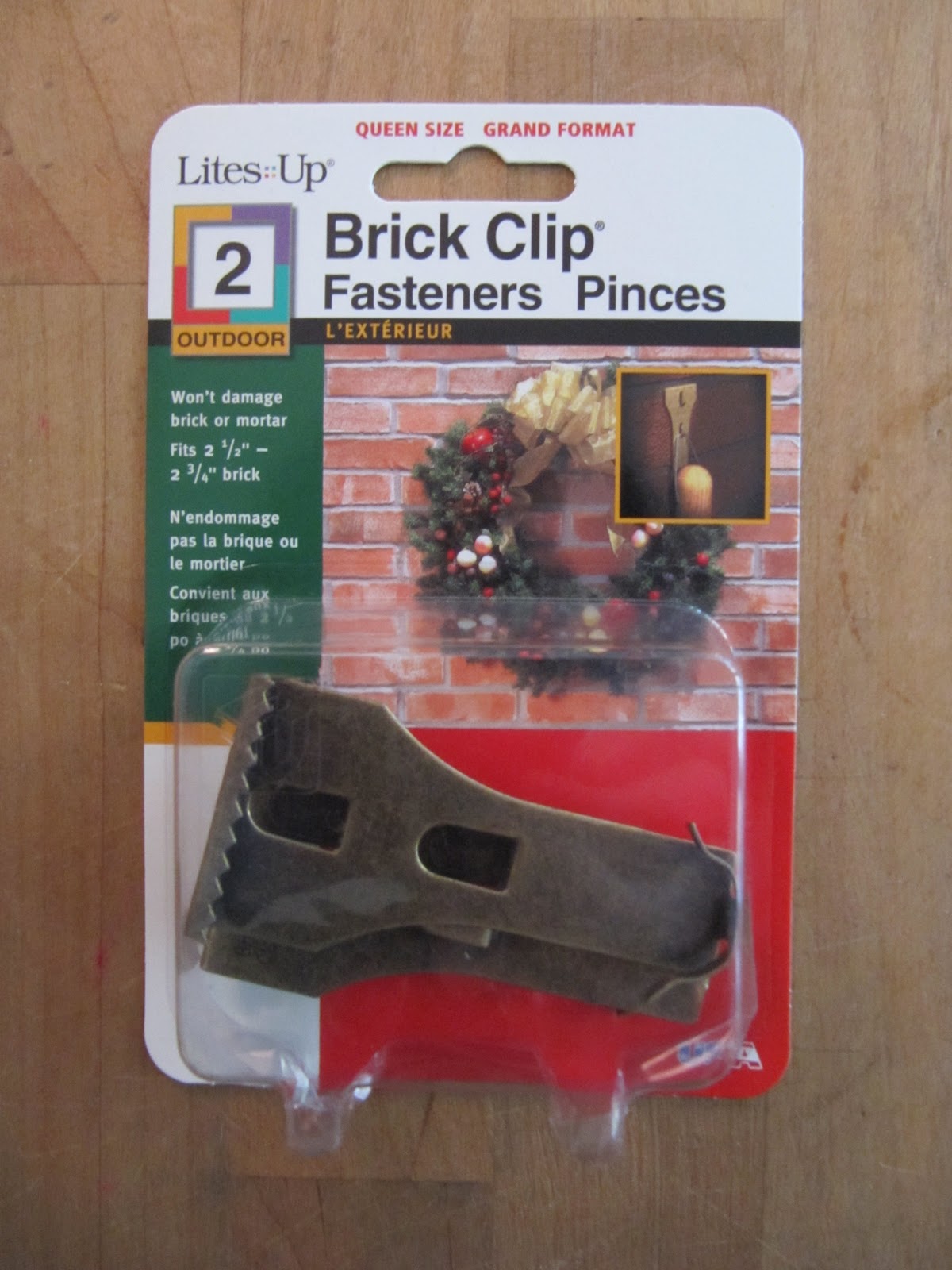 Brick Clip for hanging decorations with out drilling into brick