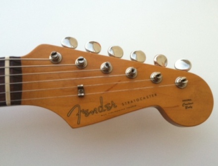 Rex and the Bass: 1994 Fender Stratocaster ST62-58 Electric Guitar