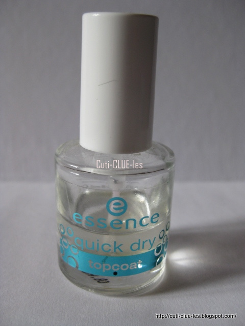 my manicure lasts the week without chipping :P Essence quick dry topcoat