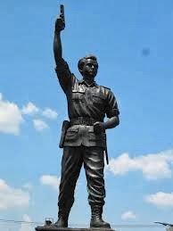 Webeii Patungsebagaikaryasenirupa 3d