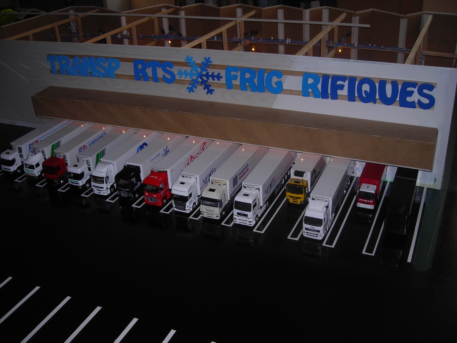 maquette camion métal à monter