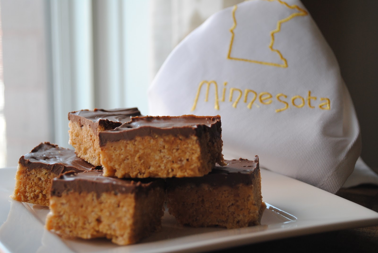 Sweet State of Mine Minnesota Bars / Scotcheroos