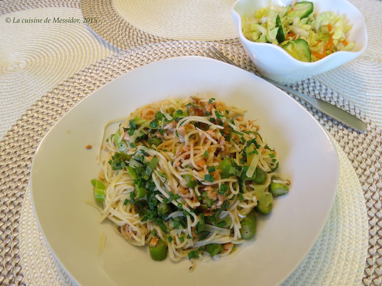 La cuisine de Messidor Pâtes fines au saumon, aux asperges et aux herbes