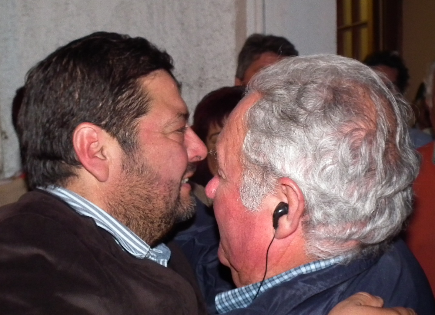 Cristián Galleguillos Hemos ganado la elección, pero los llamamos a