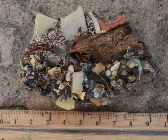  Descubierta una nueva roca originada por la contaminación del hombre Conglomerado+pl%25C3%25A1stico+plastiglomerate+nueva+roca+7