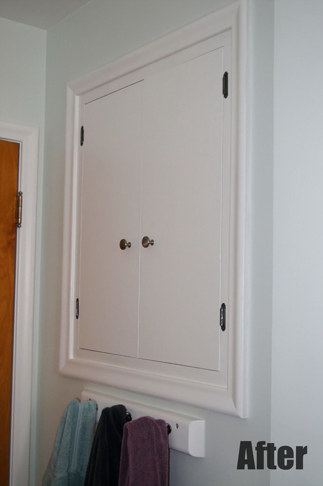 TwoFeetFirst Removing Paint from Hinges