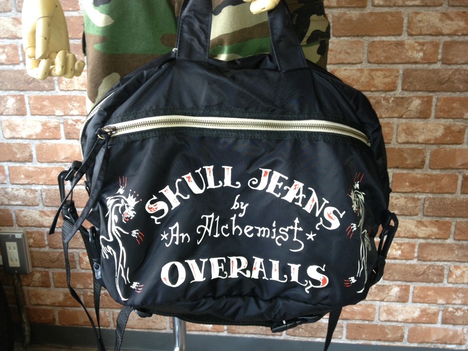 BARNFIND.STORE WEAR & WHEEL'S SKULL JEANS NYLON HELMET BAG