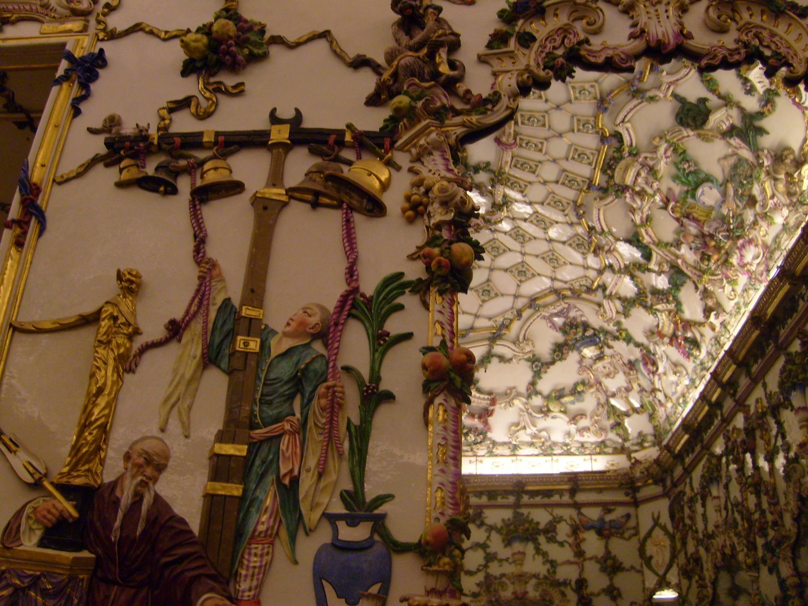 color y forma: Porcelanas en el palacio de Aranjuez