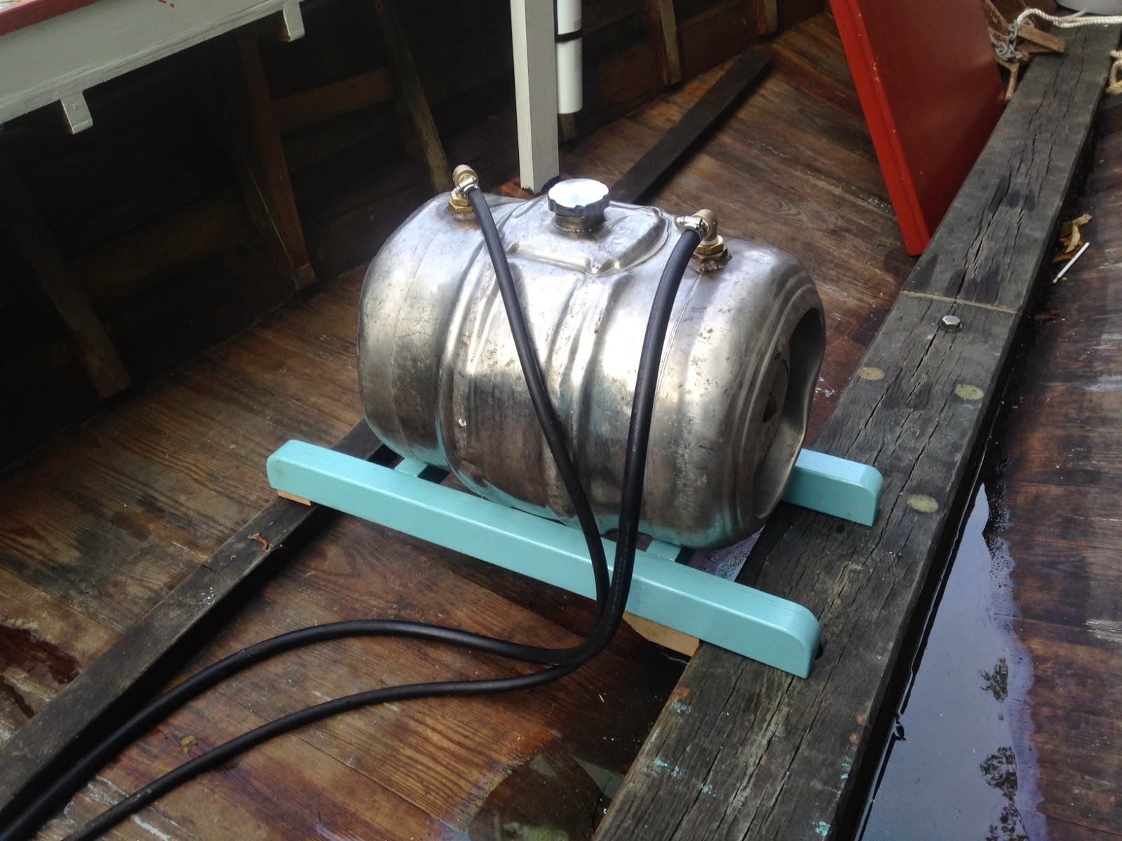 Building the Stella R A Chesapeake Crab Scrape Beer Keg to 15.5g Fuel Tank Conversion