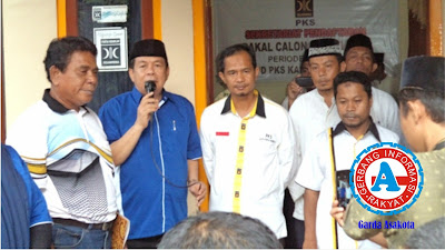 Ribuan Massa Antar Syafru Mendaftar ke PKS