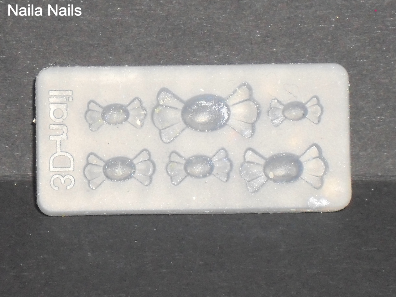 These 3D nail art molds are so cute! You get them in all sorts of designs