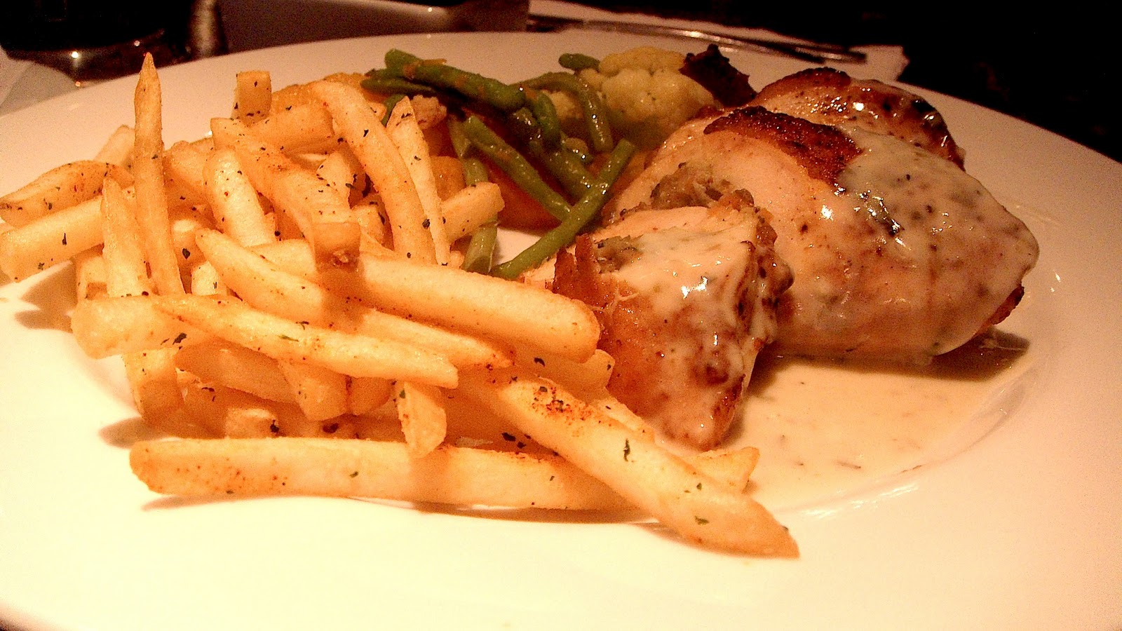 indulge your taste for culinary world Tin Pan Alley in Jakarta (Indonesia)