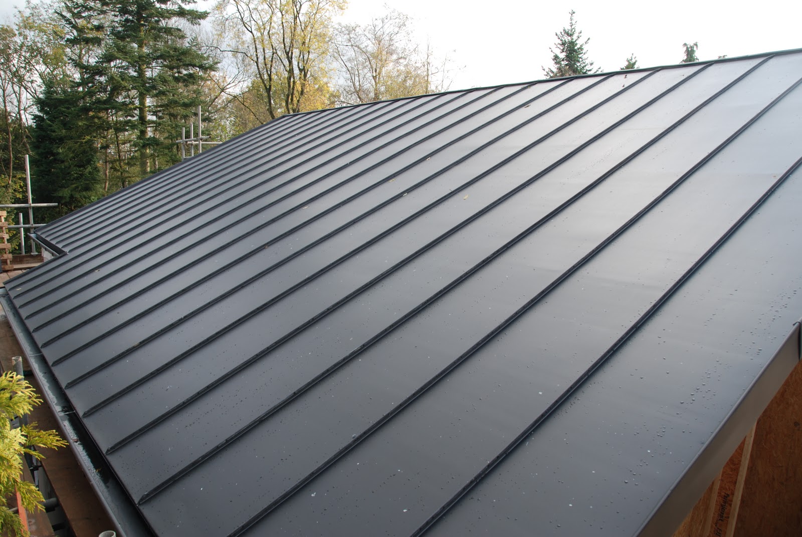 Modern House Build In Surrey Day 143 Zinc roof and getting ready for