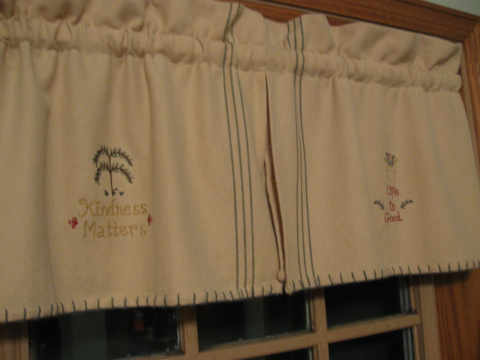 Thrifty Parsonage Living DIY Tea Towel Curtains