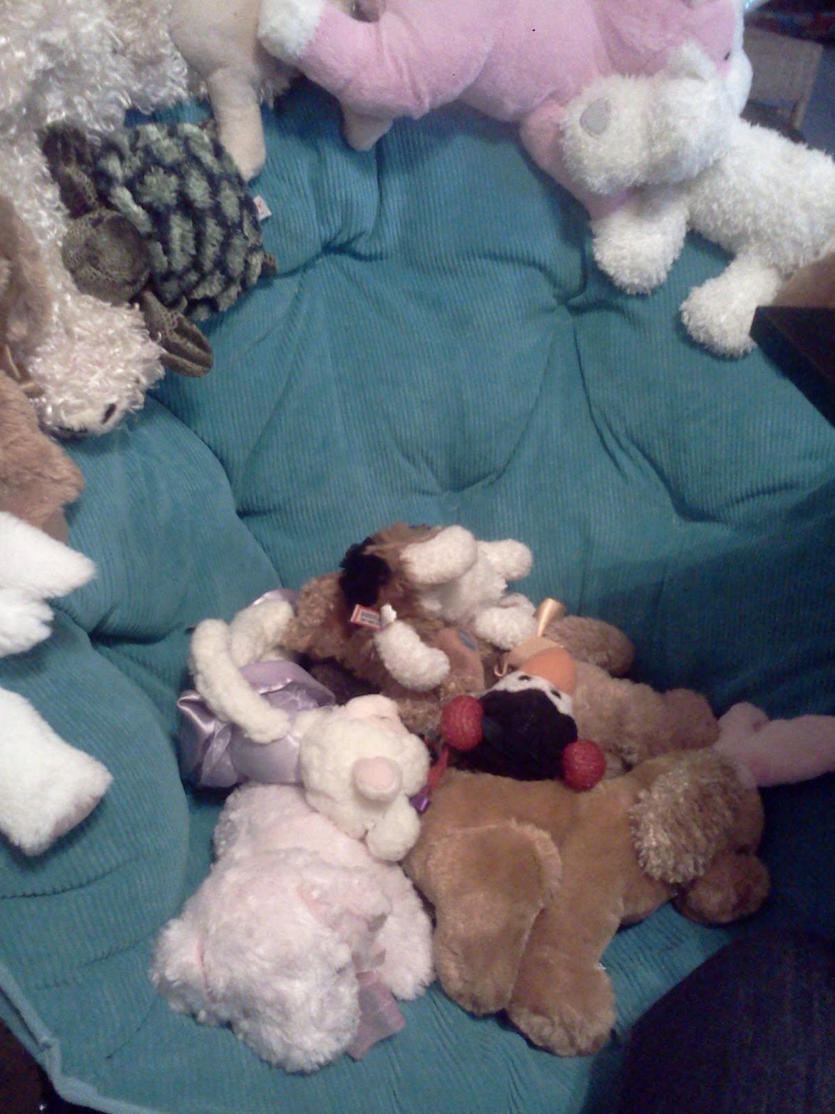 Jules Goes Green DIY Stuffed Animal Chair