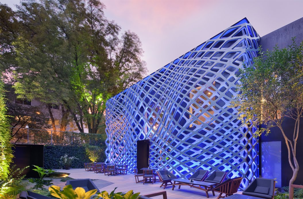 PRANCHETA DE ARQUITETO: METAL: FACHADA COM DUPLA GRELHA EM AÇO