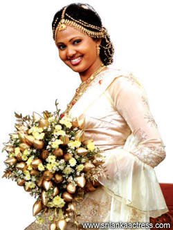 Lankan Hot Actress Model Tv presenter Singer Pics photos 