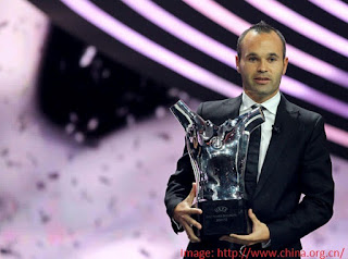 Iniesta - UEFA Best Player 2012