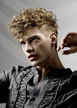 Rue de Passy : Acconciature maschili da non imitare