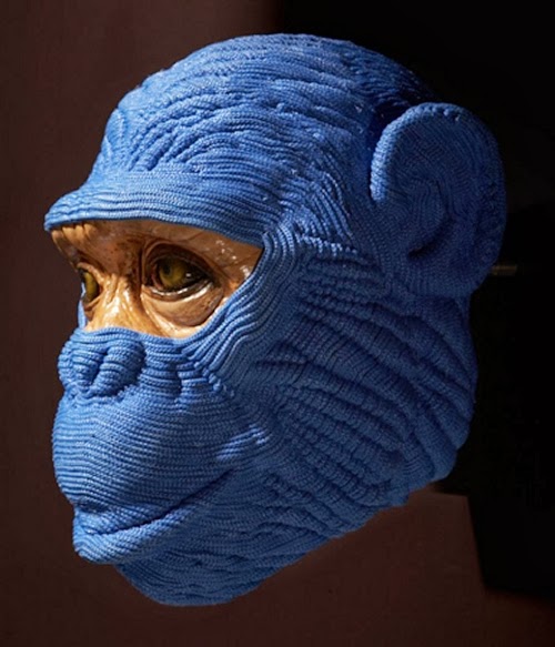 11-Monkey-Eyes-Mozart-Guerra-Rope-Animal-Sculptures-www-designstack-co