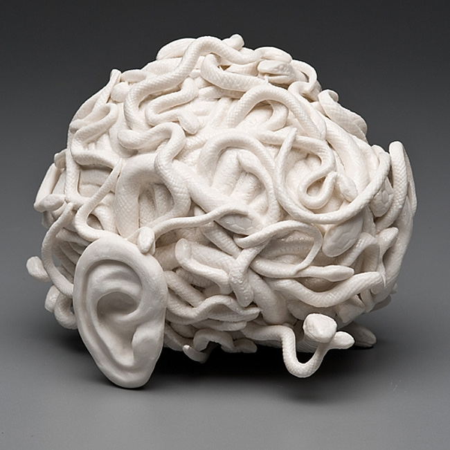 அபூர்வ படக்காட்சி Amazing+Creative+White+Sculptures+Made+By+Kate+McDowell+%25287%2529