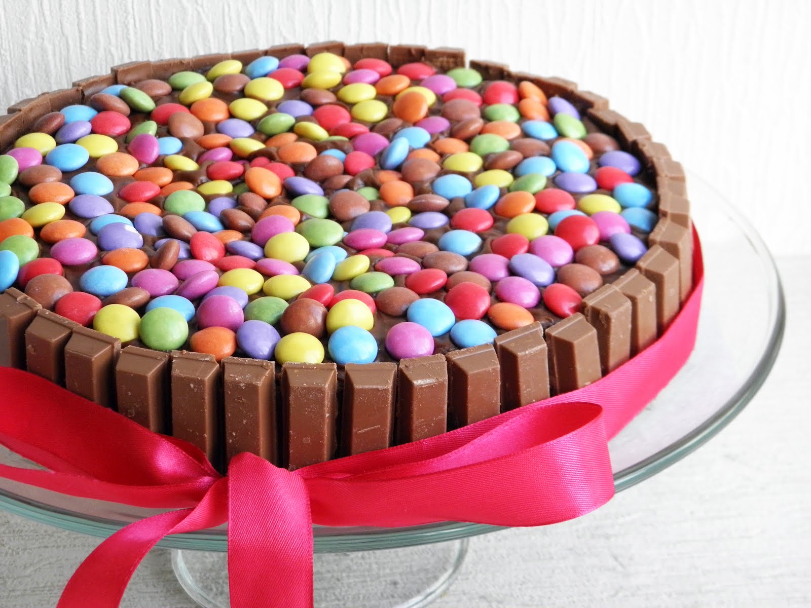 The Sweet Macaron ~ baked with love: Smarties Cake