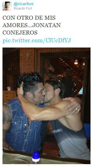 fort+y+jonatan+conejeros+beso.JPG