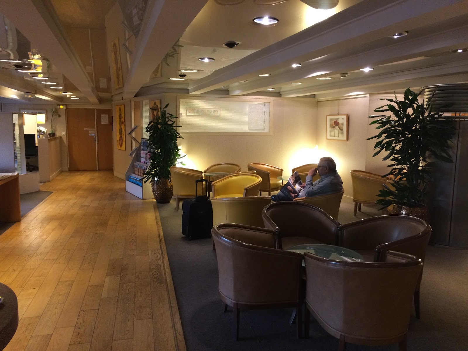 Salon Lounge Premiere Air France Terminal 1 Charles De Gaulle Airport