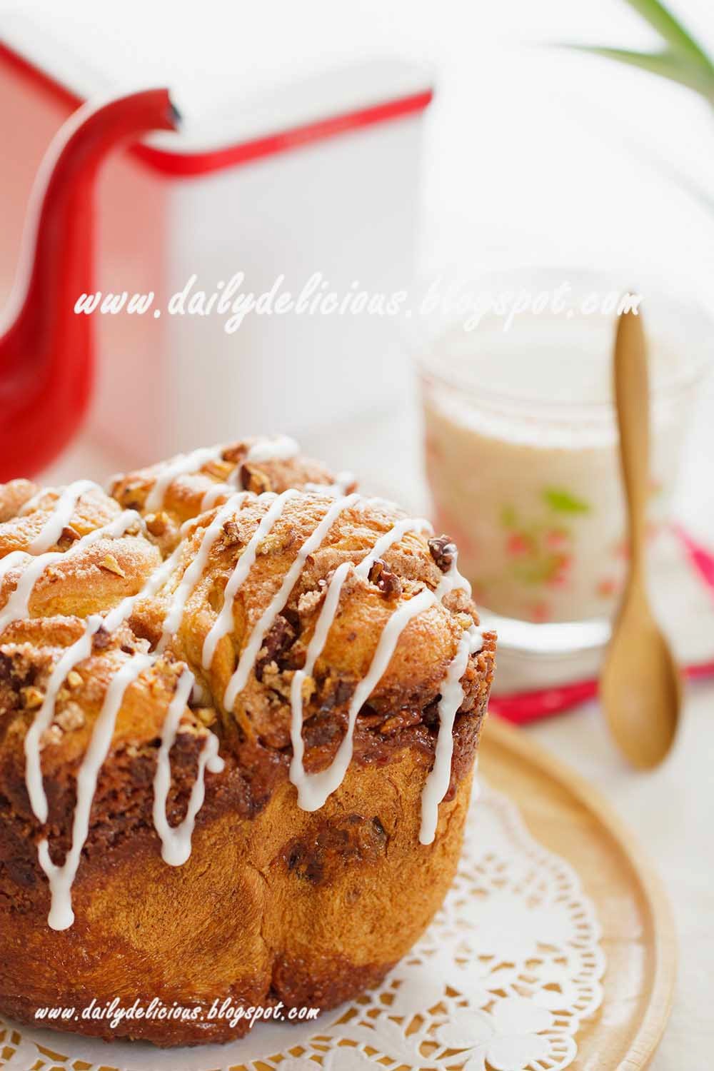 dailydelicious Cinnamon nut buns