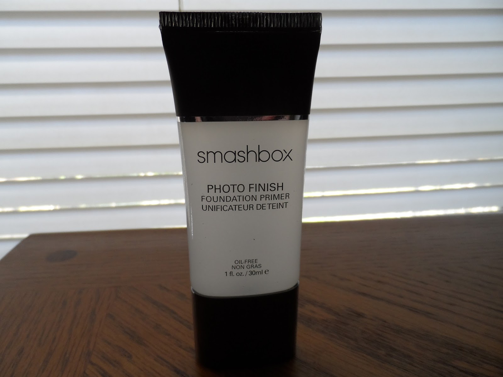 Bright Lips and Dyed Tips First Impressions Smashbox Photo Finish