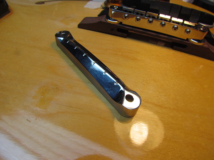 compton-guitar-bridge-stainless-steel-gibson.png