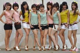 Download Gratis Lagu Cherry belle - Dilema Mp3 + Lirik Cherrybelle - Dilema