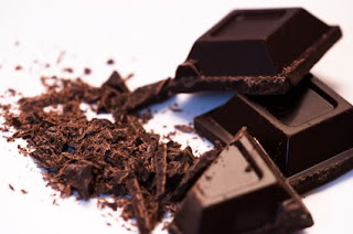 dark chocolate candy halloween bar superfood antioxidants minerals