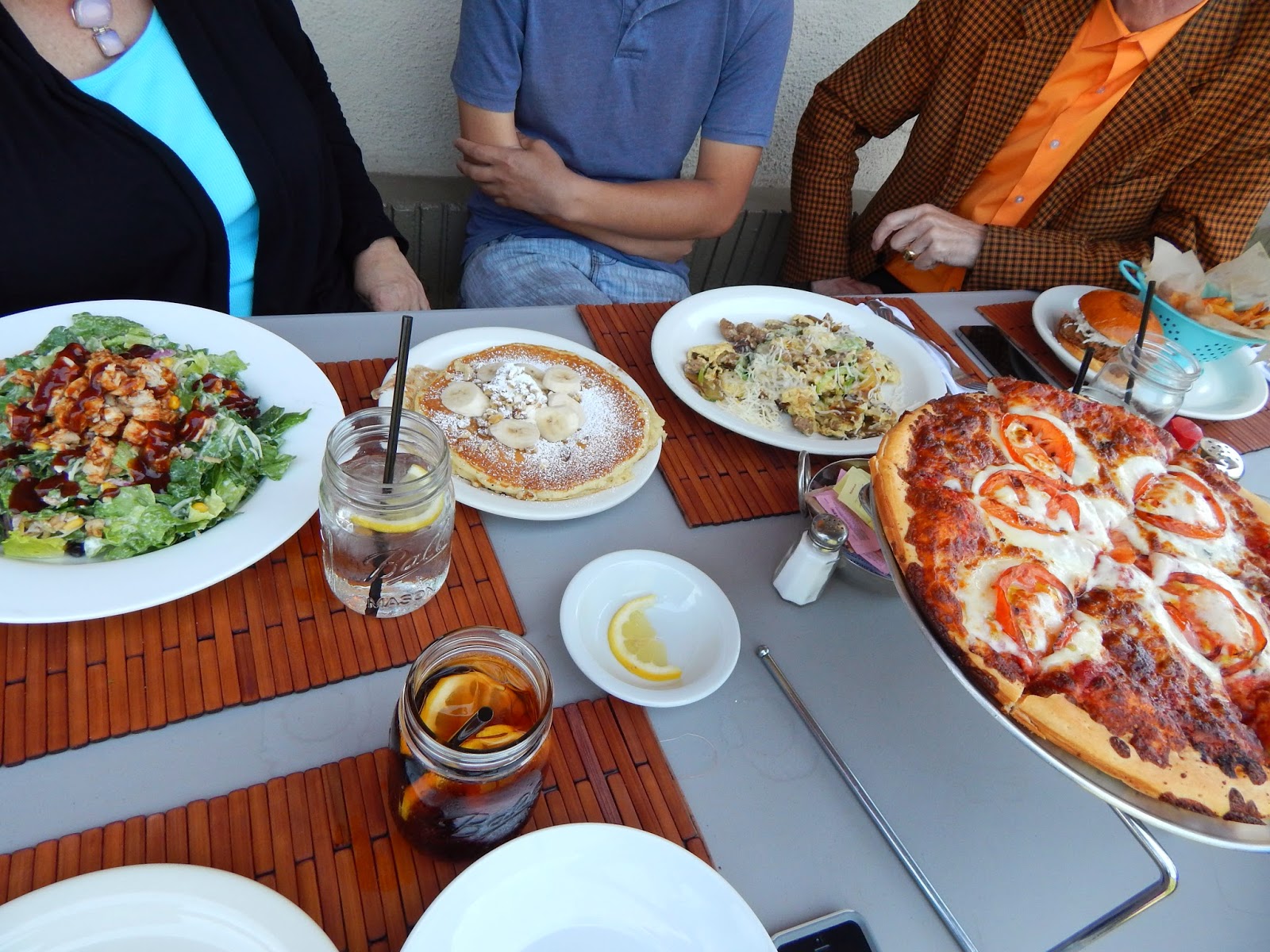 CAFE LA LA The Pan in Gardena