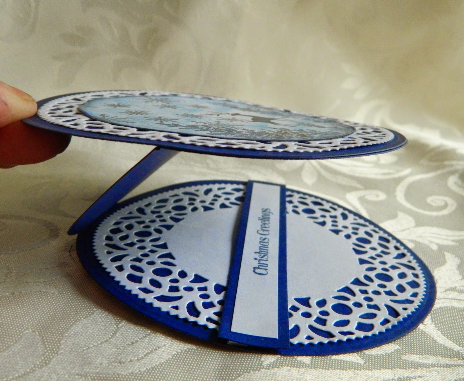 Kimber Kreations Round Easel Card Tutorial