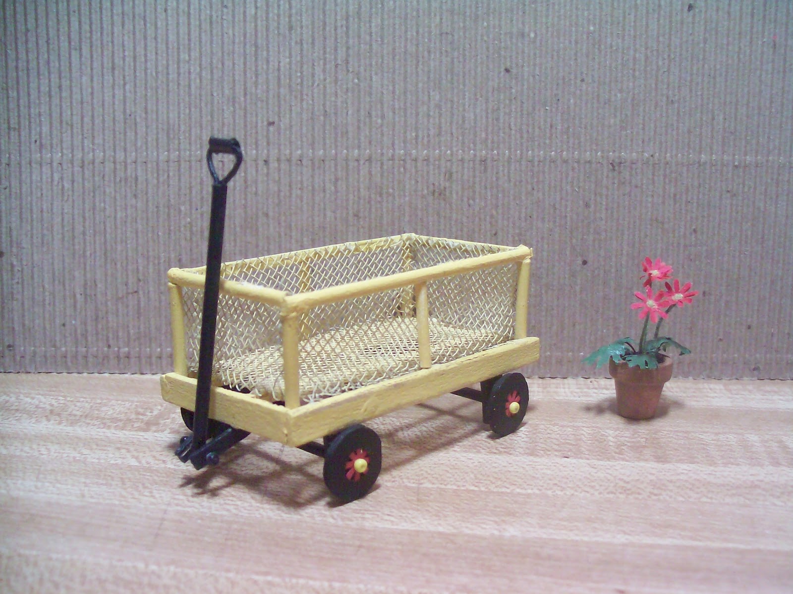 Clay Coleus Leaves Dk Red: DOLLHOUSE 1:12 Lime Green Miniature Hanging Basket