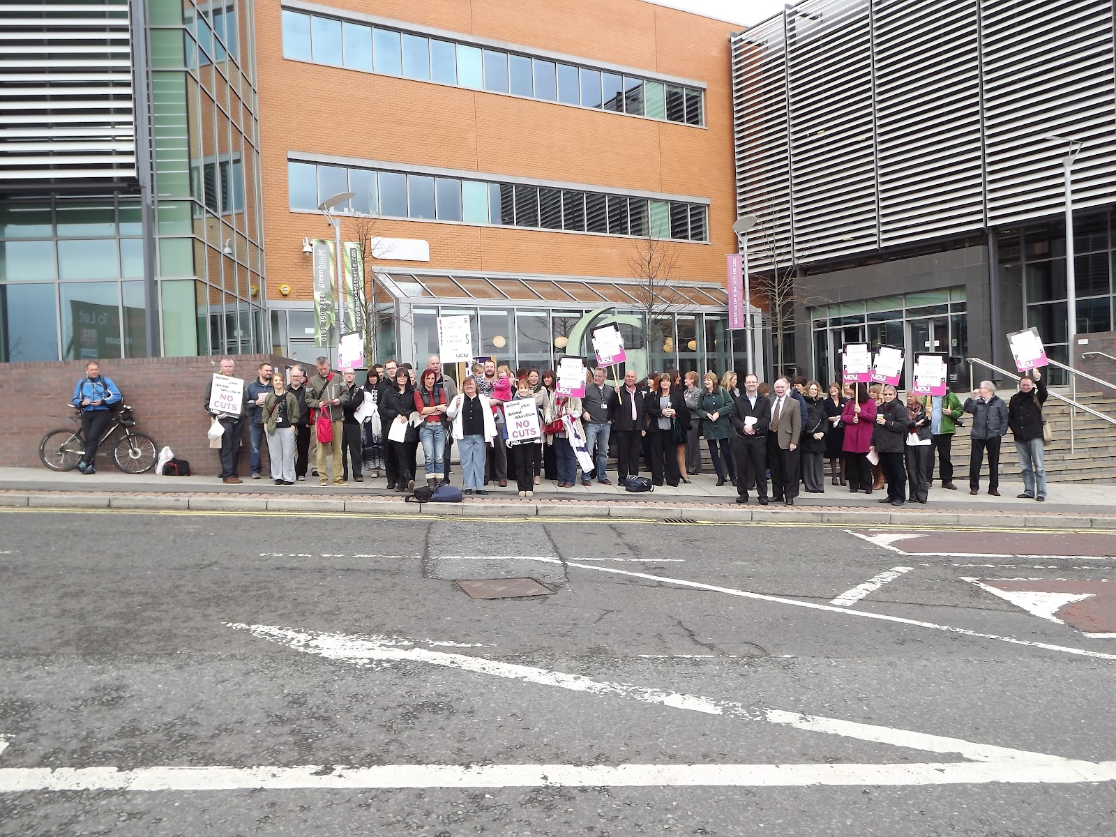 UCU NorthEast and Cumbria Gateshead College UCU members show their