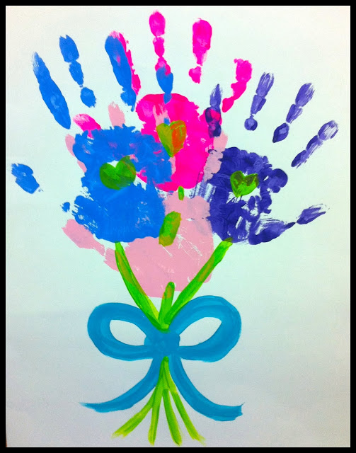 Kids' handprints for mom - Mothers Day activities for kids {Weekend Links} from HowToHomeschoolMyChild.com